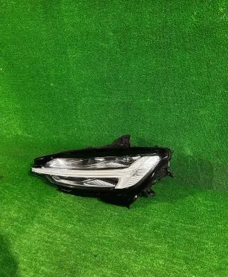 Volvo S60 Headlight/headlamp 32273021