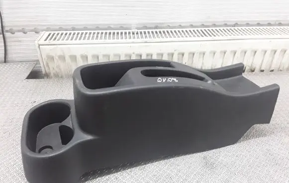 Subaru Justy Center console