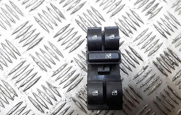 Fiat 500L Electric window control switch