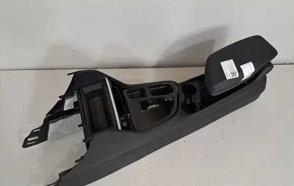 BMW 2 F46 Center console 9372504 9287611