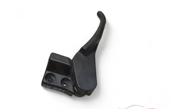 Volkswagen PASSAT B5.5 Engine bonnet (hood) release handle 3B1823533