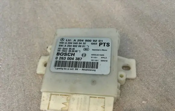 Mercedes-Benz GLK (X204) Parking PDC control unit/module A2049009201 A2049020001 0263004387