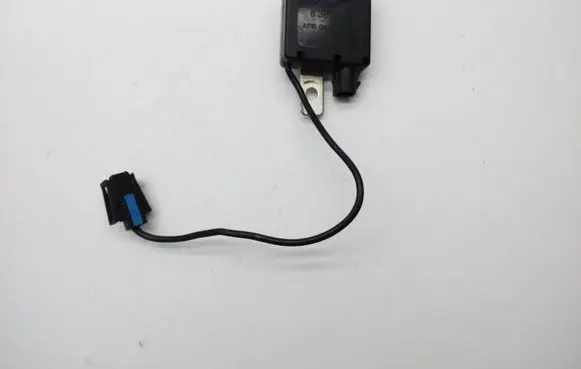 BMW 5 E39 Antenna control unit 16268419 8380945