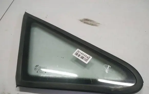 Volkswagen Sharan Front triangle window/glass AS2