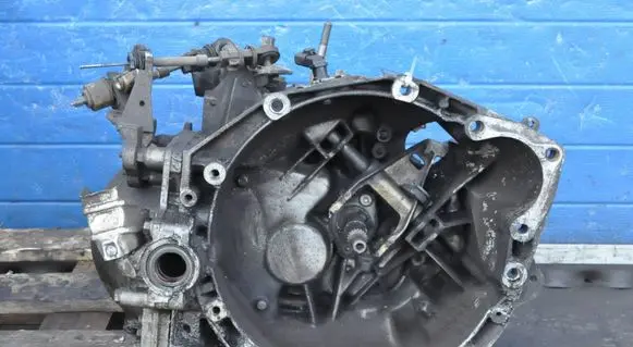 Peugeot 607 Manual 7 speed gearbox 20MB03