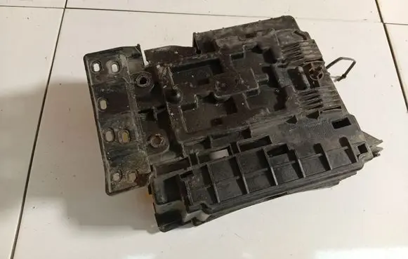 Peugeot 207 Battery box tray 9655321380