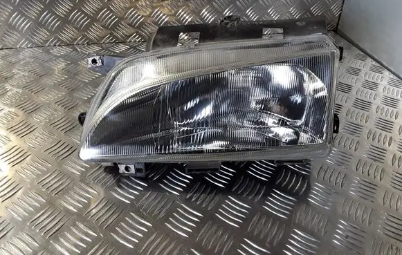 Peugeot Partner Headlight/headlamp