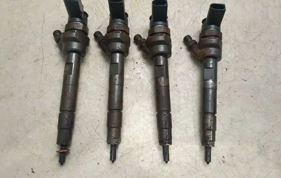 BMW 3 E92 E93 Fuel injectors set 0445110289