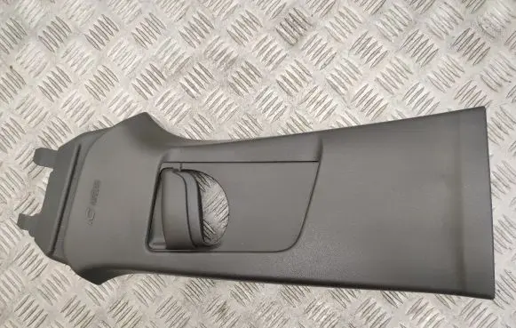 Volvo V40 Cross country (B) pillar trim (bottom) 31307224 31102349