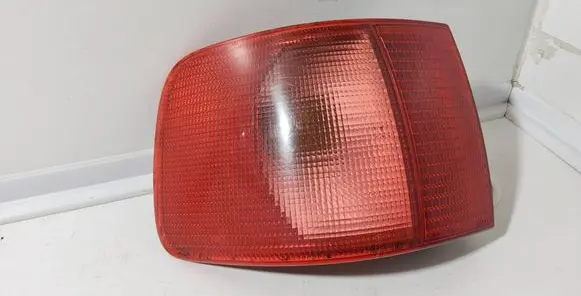 Audi A6 S6 C4 4A Rear/tail lights 4A9945095