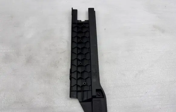 Mercedes-Benz GL X166 Other trunk/boot trim element A1666841431