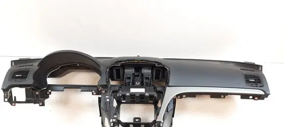 Opel Insignia A Dashboard 13582898 P13582898 495050031