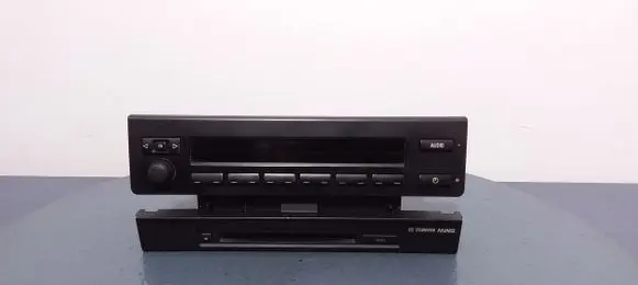 BMW 5 E34 Radio/CD/DVD/GPS head unit 8360735