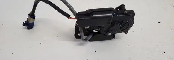 Toyota Corolla Verso E121 Tailgate/trunk/boot lock/catch/latch