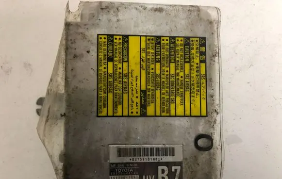 Lexus RX 330 - 350 - 400H Airbag control unit/module 8917948140 1523007591