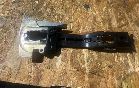 Nissan Navara D23 Front door exterior handle PA6GF30