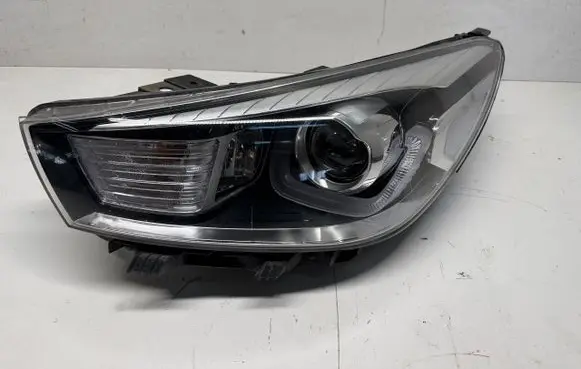 KIA Rio Headlight/headlamp 92101H8000