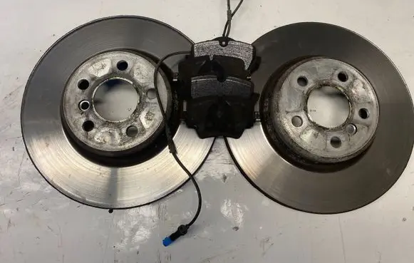 BMW X3 G01 Front brake disc 860907