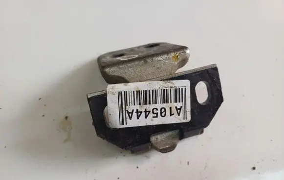 Renault Espace III Rear door lower hinge