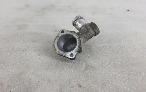 KIA Ceed Thermostat housing 