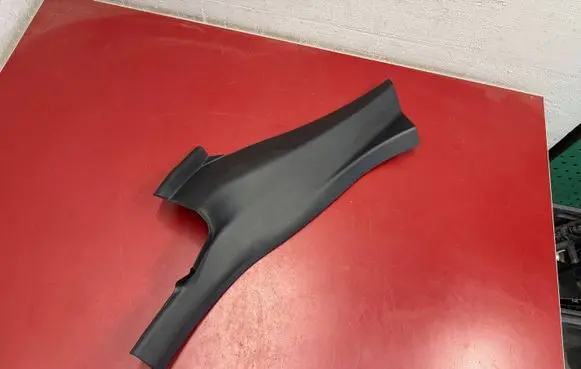 BMW X1 U11 (D) pillar trim (bottom) 9462355