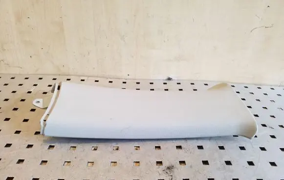 Skoda Octavia Mk2 (1Z) (C) pillar trim 1Z9867295G