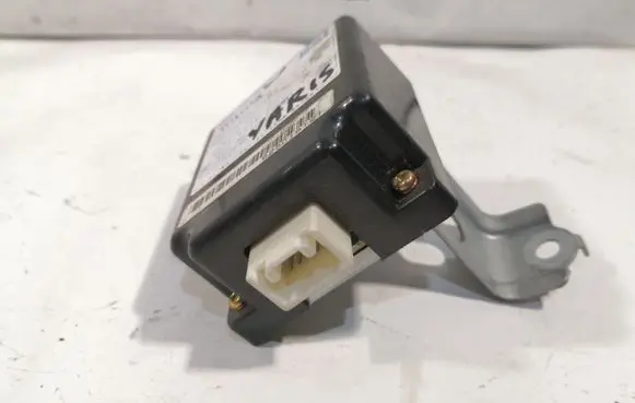 Toyota Yaris Door control unit/module 8974152020 619825000