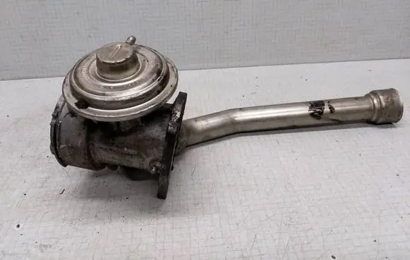 Mercedes-Benz C W203 EGR valve A6110900754