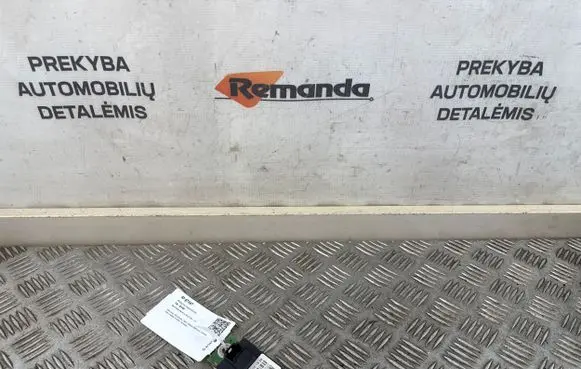 Mercedes-Benz S W221 Aerial antenna amplifier A2218201889