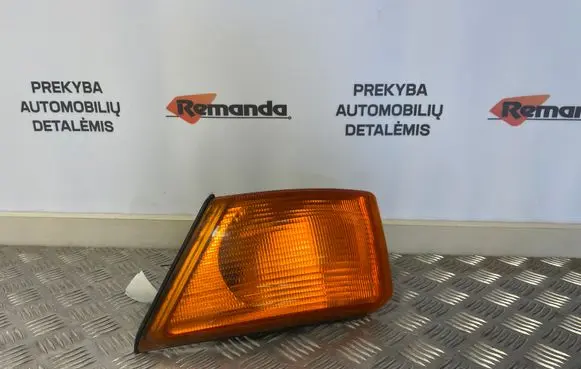 Iveco Daily 35 - 40.10 Front indicator light 1315106148