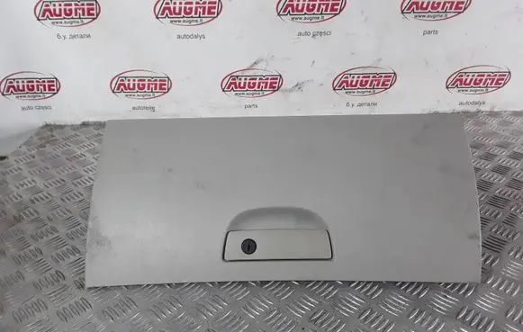 Chrysler 300 - 300C Glove box 1054230AA GUEUZ80BD1AC