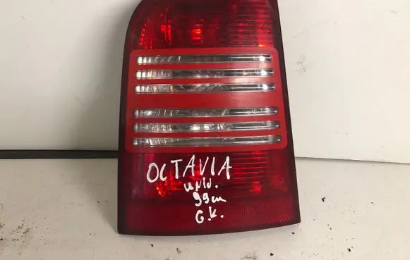 Skoda Octavia Mk1 (1U) Rear/tail lights 1U9945095 1U9945111