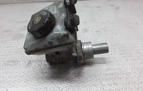 Opel Zafira B Master brake cylinder 32067271