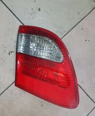 Mercedes-Benz E W211 Tailgate rear/tail lights