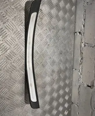 Front sill trim cover