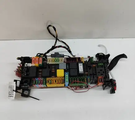 Mercedes-Benz B W246 W242 Fuse module A2465400240