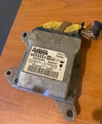 Renault Trafic II (X83) Airbag control unit/module 605488200 8200435342A 93854787