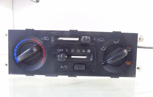 Subaru Forester SF Climate control unit