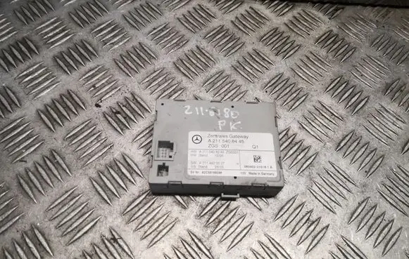 Mercedes-Benz E W211 Gateway control module 2115408445 A2115408445