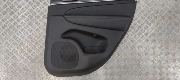 Jeep Grand Cherokee Rear door card panel trim 62662 3557670 62029120