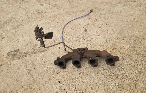KIA Sportage Exhaust manifold