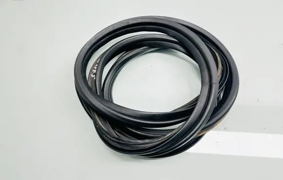 KIA Optima Trunk rubber seal (body) 