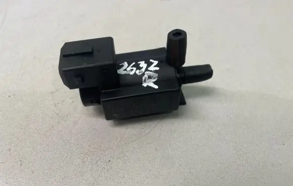 BMW 5 E60 E61 Turbo solenoid valve 72234100
