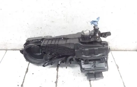 Interior heater climate box assembly