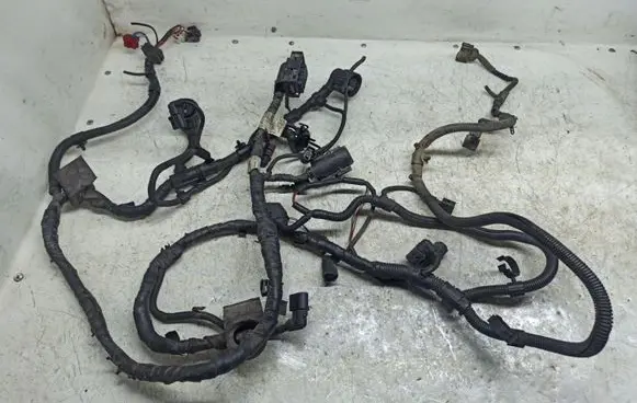 Volkswagen Touareg I Engine installation wiring loom