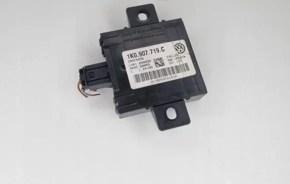 Volkswagen Golf V Alarm control unit/module 28024256 1K0907719C