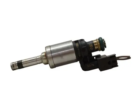 Ford Focus Fuel injector DM5G9F593AA