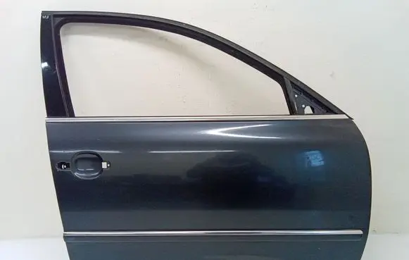 Volkswagen PASSAT B5.5 Door (2 Door Coupe) 3B4831610E