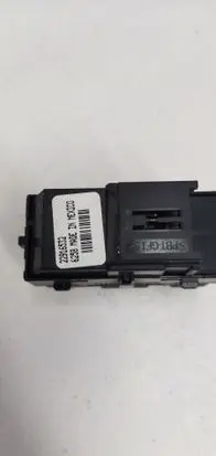 Chevrolet Corvette C7 Central locking switch button 22916532