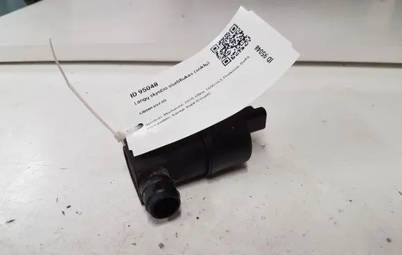 Citroen DS3 Windscreen/windshield washer pump 9641553880